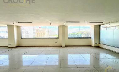EDIFICIO EN RENTA EN AV. ARCO SUR COL. LA RESERVA TERRITORIAL.