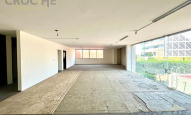 EDIFICIO EN RENTA EN AV. ARCO SUR COL. LA RESERVA TERRITORIAL.