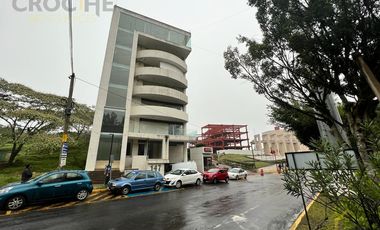 EDIFICIO EN RENTA EN AV. ARCO SUR COL. LA RESERVA TERRITORIAL.