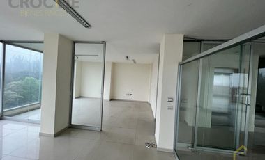 EDIFICIO EN RENTA EN AV. ARCO SUR COL. LA RESERVA TERRITORIAL.
