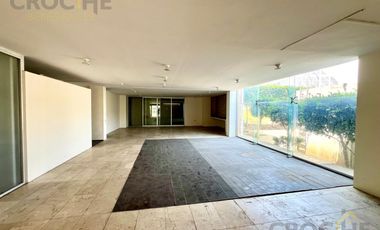 EDIFICIO EN RENTA EN AV. ARCO SUR COL. LA RESERVA TERRITORIAL.