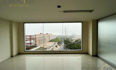 EDIFICIO EN RENTA EN AV. ARCO SUR COL. LA RESERVA TERRITORIAL.
