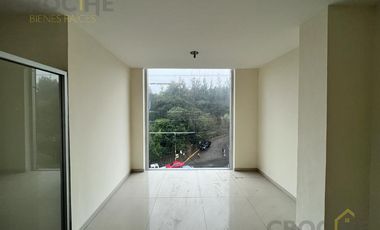 EDIFICIO EN RENTA EN AV. ARCO SUR COL. LA RESERVA TERRITORIAL.