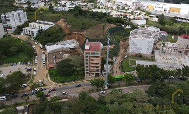 EDIFICIO EN RENTA EN AV. ARCO SUR COL. LA RESERVA TERRITORIAL.