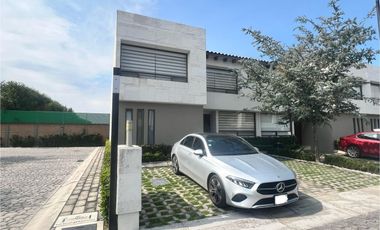 Venta de Casa Fracc. Pedregal del Bosque, Calimaya  URGE  POR CAMBIO DE RESIDENCIA BAJA DE PRECIO