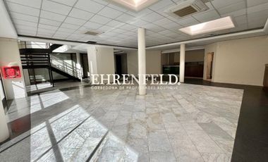 Uno Norte. Viña del Mar. Gran Local comercial, 550 m2.