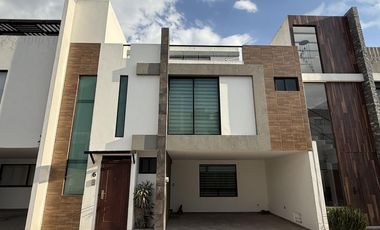 Casa Moderna En Venta y Renta Amueblada En Fraccionamiento Zona Cholula