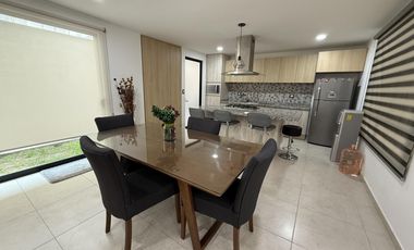 Casa Moderna En Venta y Renta Amueblada En Fraccionamiento Zona Cholula