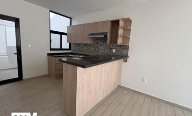 Se renta casa nueva en Pozos cerca de Puerta Natura