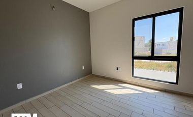 Se renta casa nueva en Pozos cerca de Puerta Natura