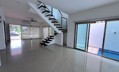 Casa en  RENTA