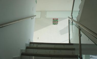RENTA DE EDIFICIO COMERCIAL EN LLANO GRANDE METEPEC