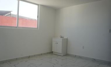 RENTA DE EDIFICIO COMERCIAL EN LLANO GRANDE METEPEC