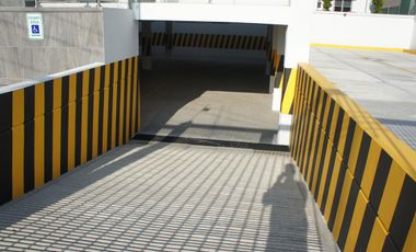RENTA DE EDIFICIO COMERCIAL EN LLANO GRANDE METEPEC