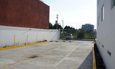 RENTA DE EDIFICIO COMERCIAL EN LLANO GRANDE METEPEC