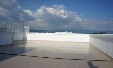 RENTA DE EDIFICIO COMERCIAL EN LLANO GRANDE METEPEC
