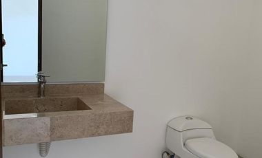 Casa en renta, zona Este, Mayorazgo Residencial