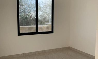 Casa en renta, zona Este, Mayorazgo Residencial