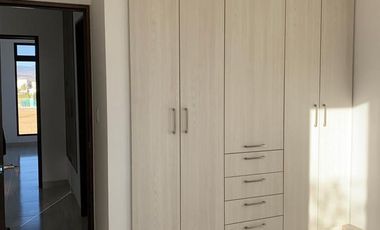 Casa en renta, zona Este, Mayorazgo Residencial