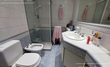 Departamento en alquiler, 3 ambientes con cochera en Quilmes centro !!