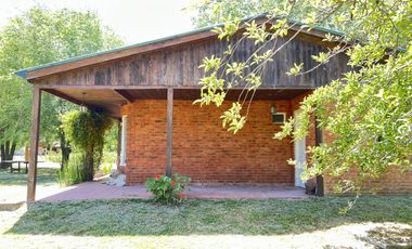 verdadero refugio de paz enclavado en un terreno de 1950m2 |La Araucaria|Salvador María