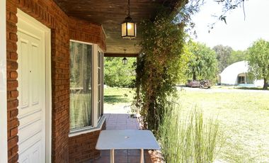 verdadero refugio de paz enclavado en un terreno de 1950m2 |La Araucaria|Salvador María