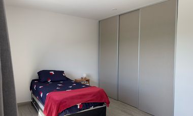 Casa en Venta- Barrio El Naudir-5 Ambientes-Pileta-Laguna-Losa radiante-Escobar