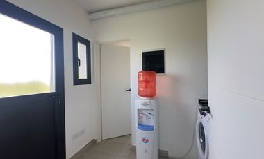 Casa en Venta- Barrio El Naudir-5 Ambientes-Pileta-Laguna-Losa radiante-Escobar