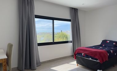 Casa en Venta- Barrio El Naudir-5 Ambientes-Pileta-Laguna-Losa radiante-Escobar