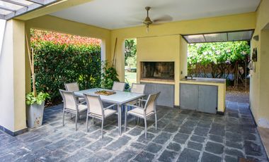 Casa 2 Dormitorios con posibilidad de ampliación Barrio Cerrado La Bahía Pueblo Esther