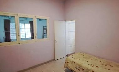 Casa en venta - 1 Dormitorio 1 Baño - Cochera - 327Mts2 - Quilmes Oeste