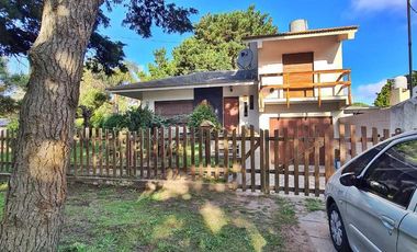 CASA EN EXCELENTE ESTADO!! EN SANTA TERESITA!