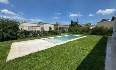 Casa en  Venta San Ramon - Pilar del Este