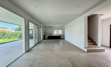 Casa en  Venta San Ramon - Pilar del Este