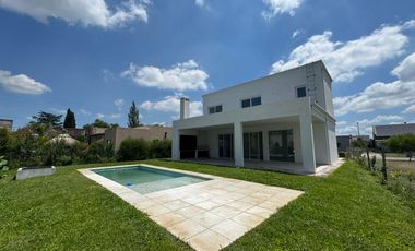 Casa en  Venta San Ramon - Pilar del Este
