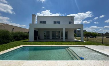 Casa en  Venta San Ramon - Pilar del Este