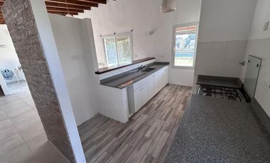 Alquiler-  Casa en Lomas de San Francisco -  Open Door