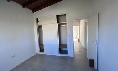 Alquiler-  Casa en Lomas de San Francisco -  Open Door