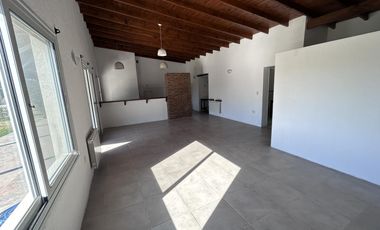 Alquiler-  Casa en Lomas de San Francisco -  Open Door