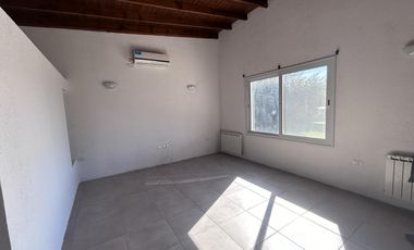 Alquiler-  Casa en Lomas de San Francisco -  Open Door