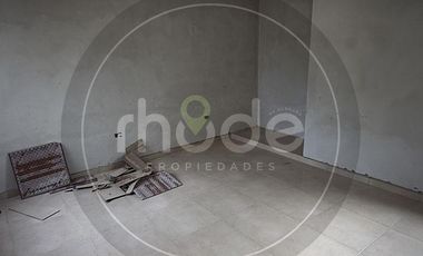 Casa a estrenar en Costa del Este - Calle Malvones e/ Pensamientos al 579