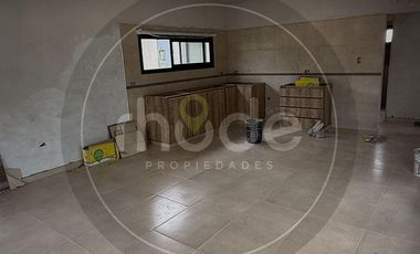 Casa a estrenar en Costa del Este - Calle Malvones e/ Pensamientos al 579