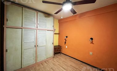 Departamento tipo PH. 3 ambientes-Patio-Lavadero.