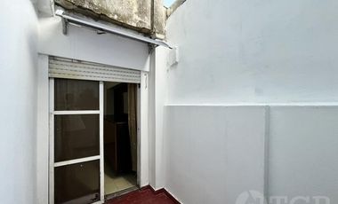 Departamento tipo PH. 3 ambientes-Patio-Lavadero.