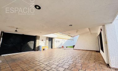 Casa en Fraccionamiento Burgos