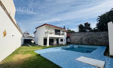 Casa en Fraccionamiento Burgos