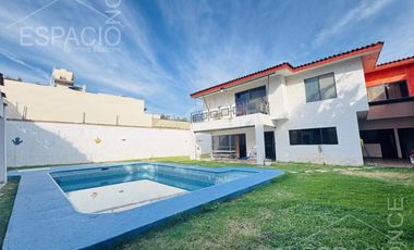 Casa en Fraccionamiento Burgos