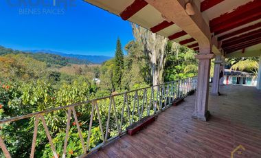 Local en renta en plaza Buena Vista campestre zona Briones Coatepec  Ver.