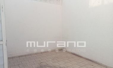 Casa con uso de suelo en Venta en Hacienda de Echegaray.