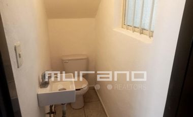 Casa con uso de suelo en Venta en Hacienda de Echegaray.